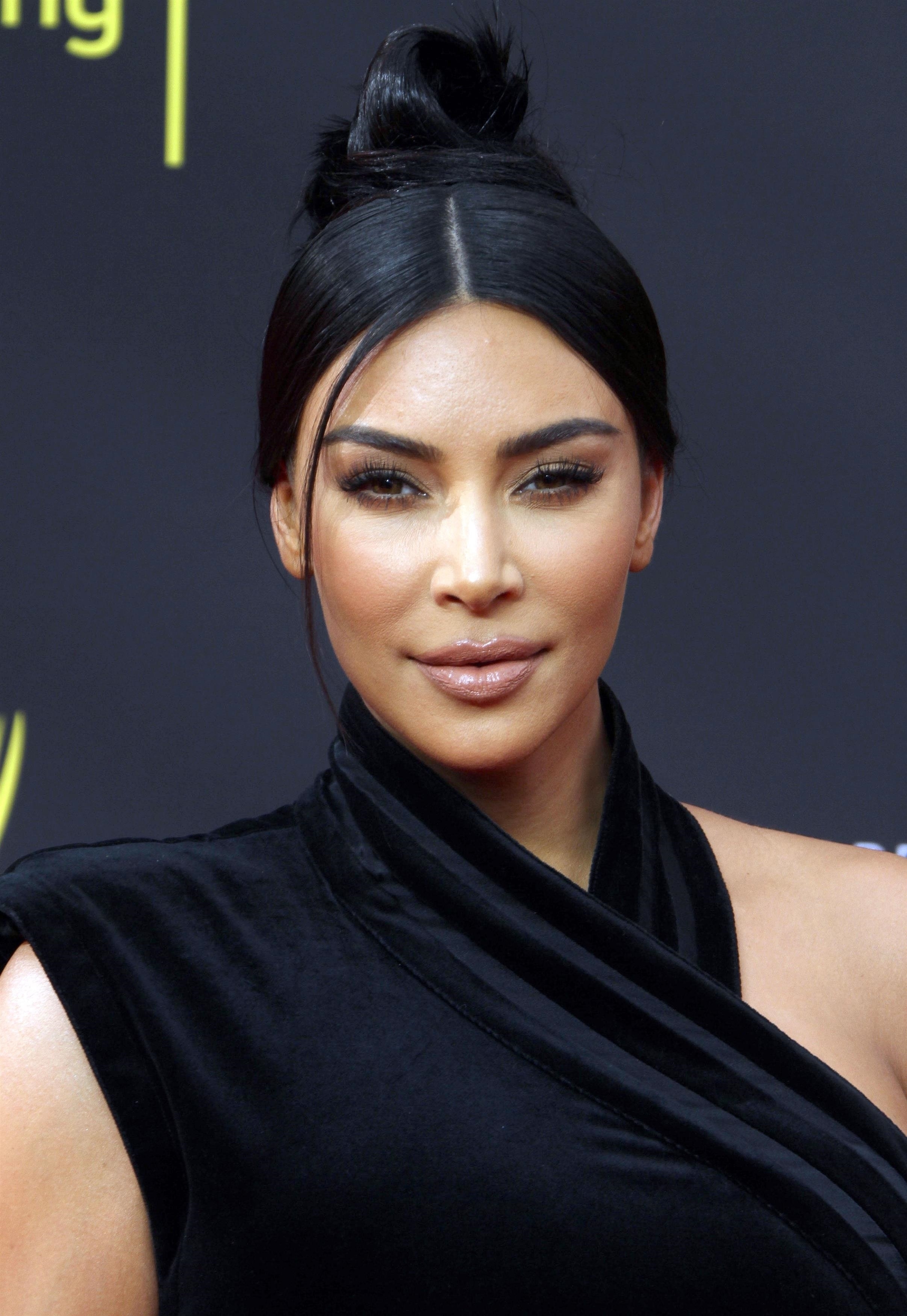 Access_Kardashian_06.jpg