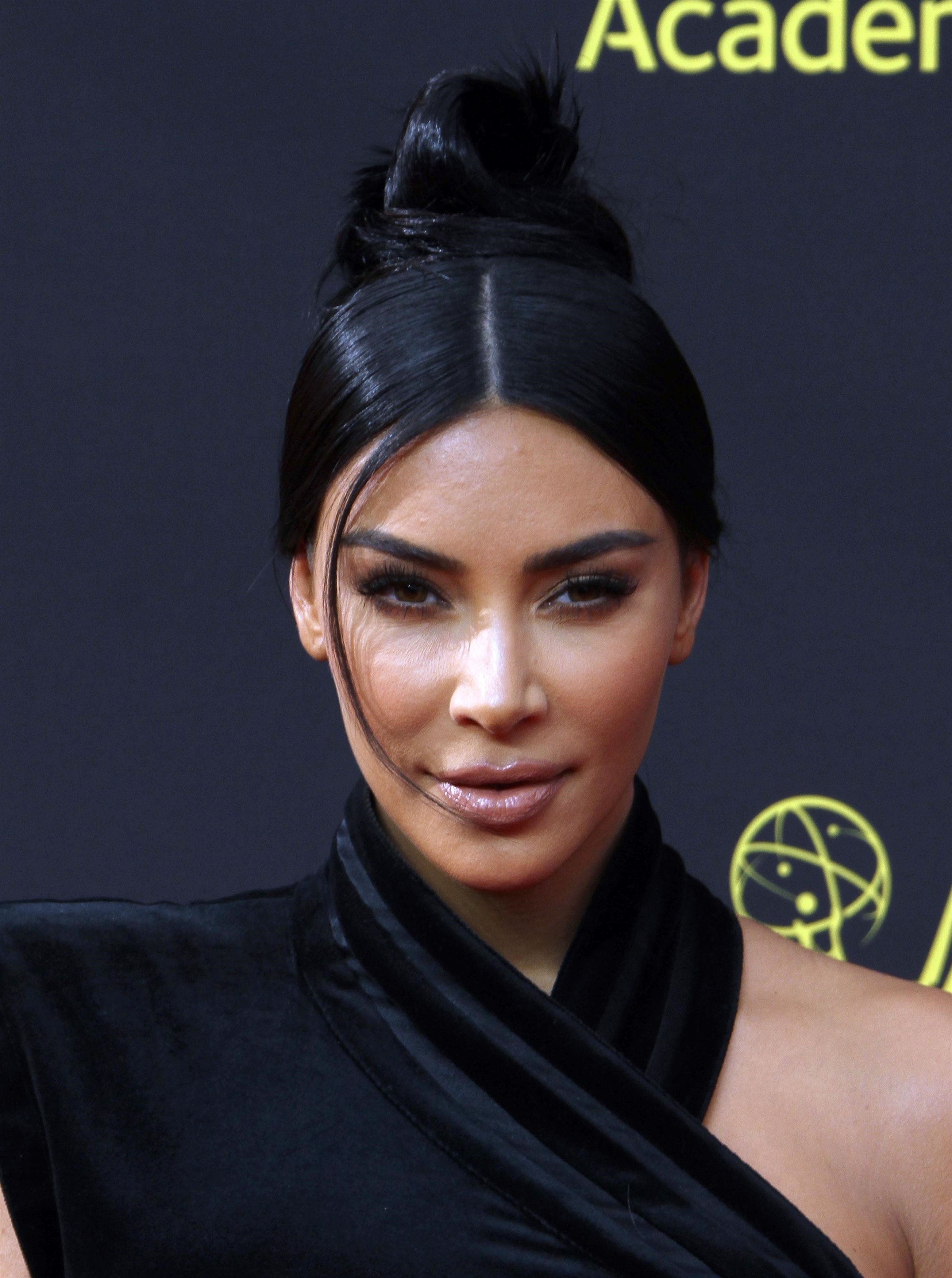 Access_Kardashian_09.jpg