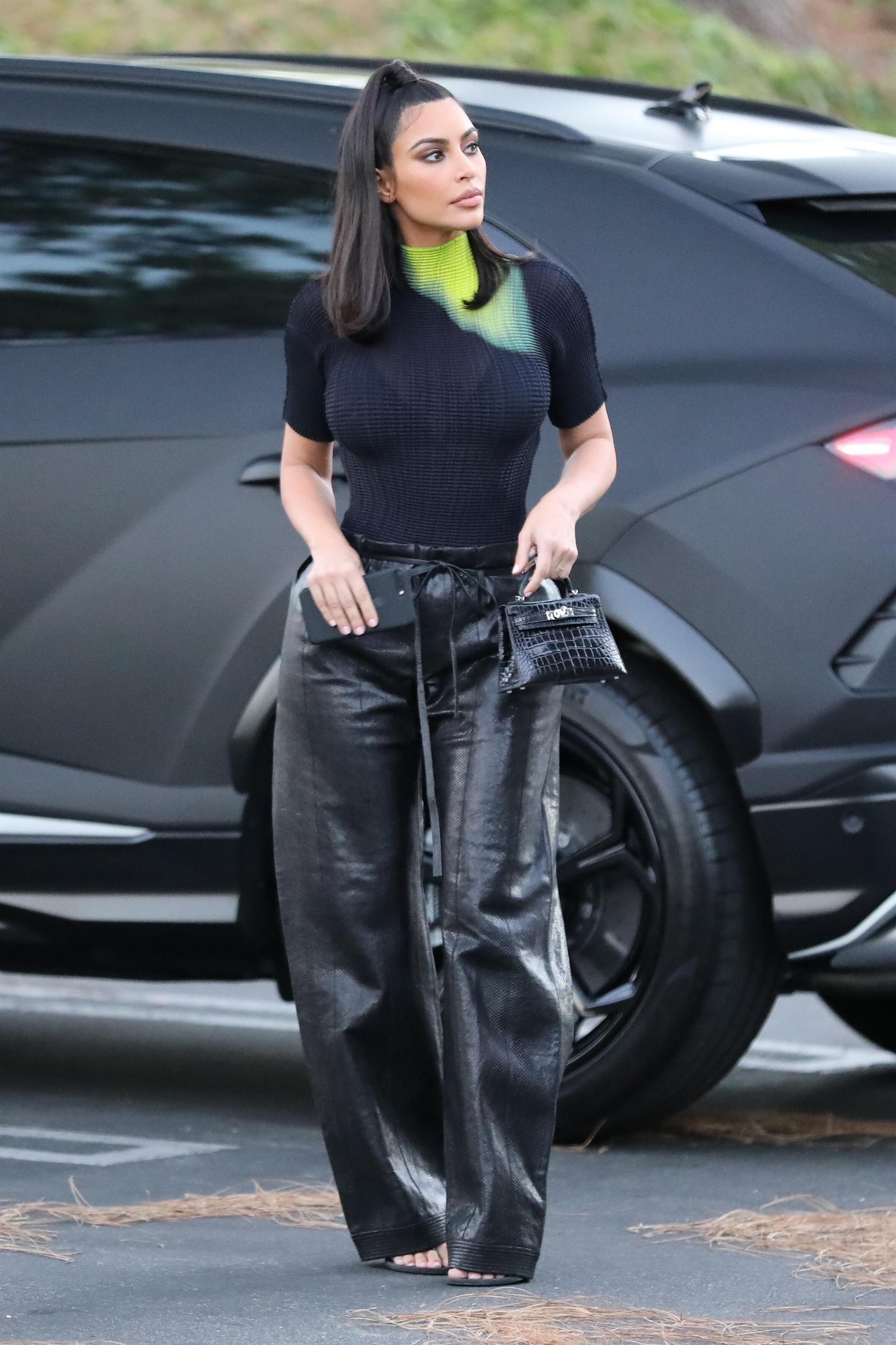 Access_Kardashian_01.jpg