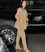 Access_Kardashian_03.jpg