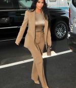 Access_Kardashian_06.jpg