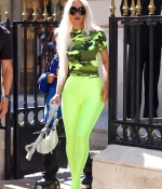 Access_Kardashian_003.jpg