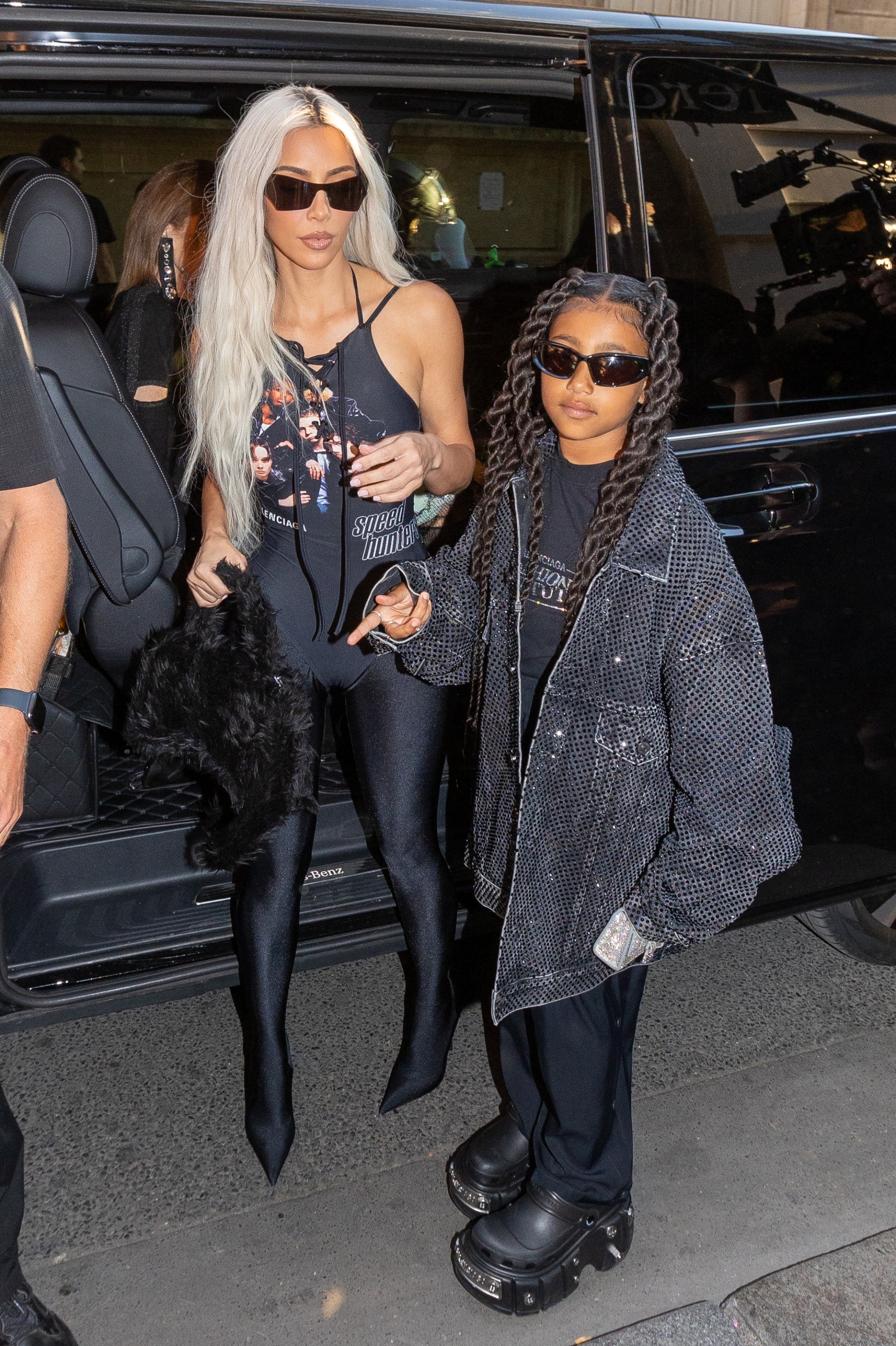 Access_Kardashian_001.jpg