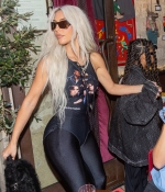 Access_Kardashian_002.jpg