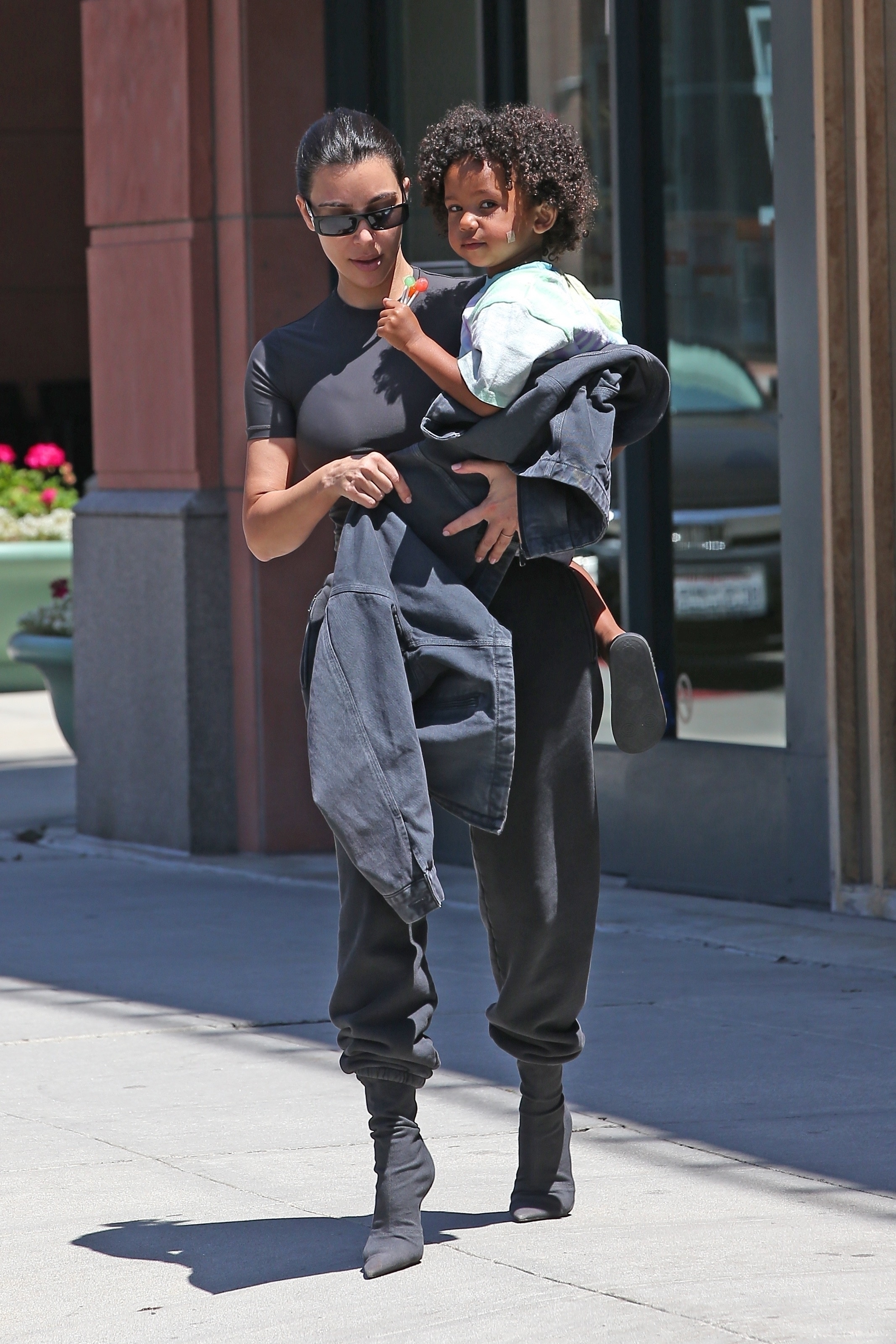 Access_Kardashian_011.jpg