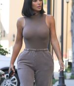 Access_Kardashian_03.jpg