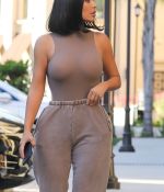 Access_Kardashian_07.jpg