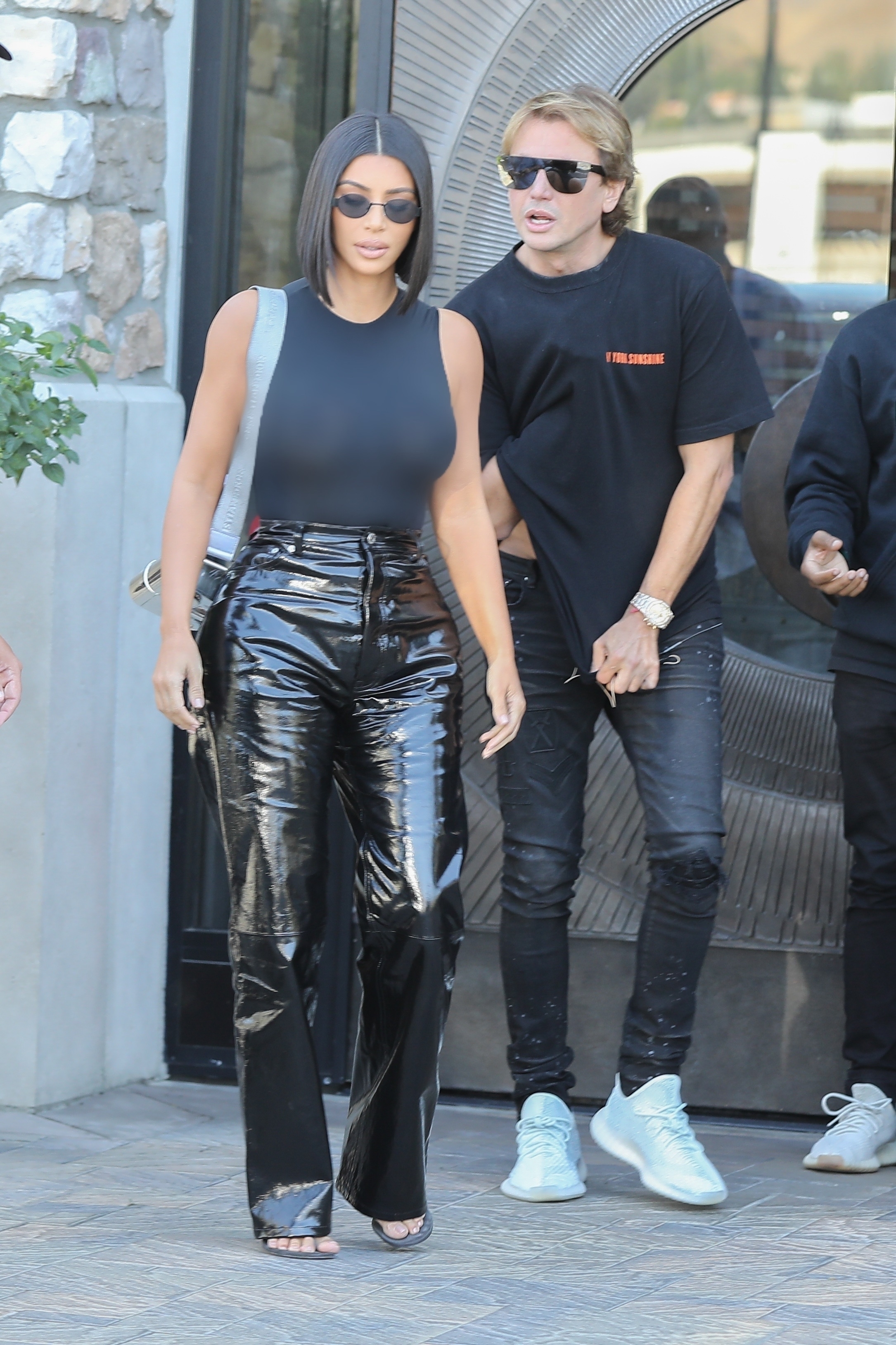 Access_Kardashian_01.jpg