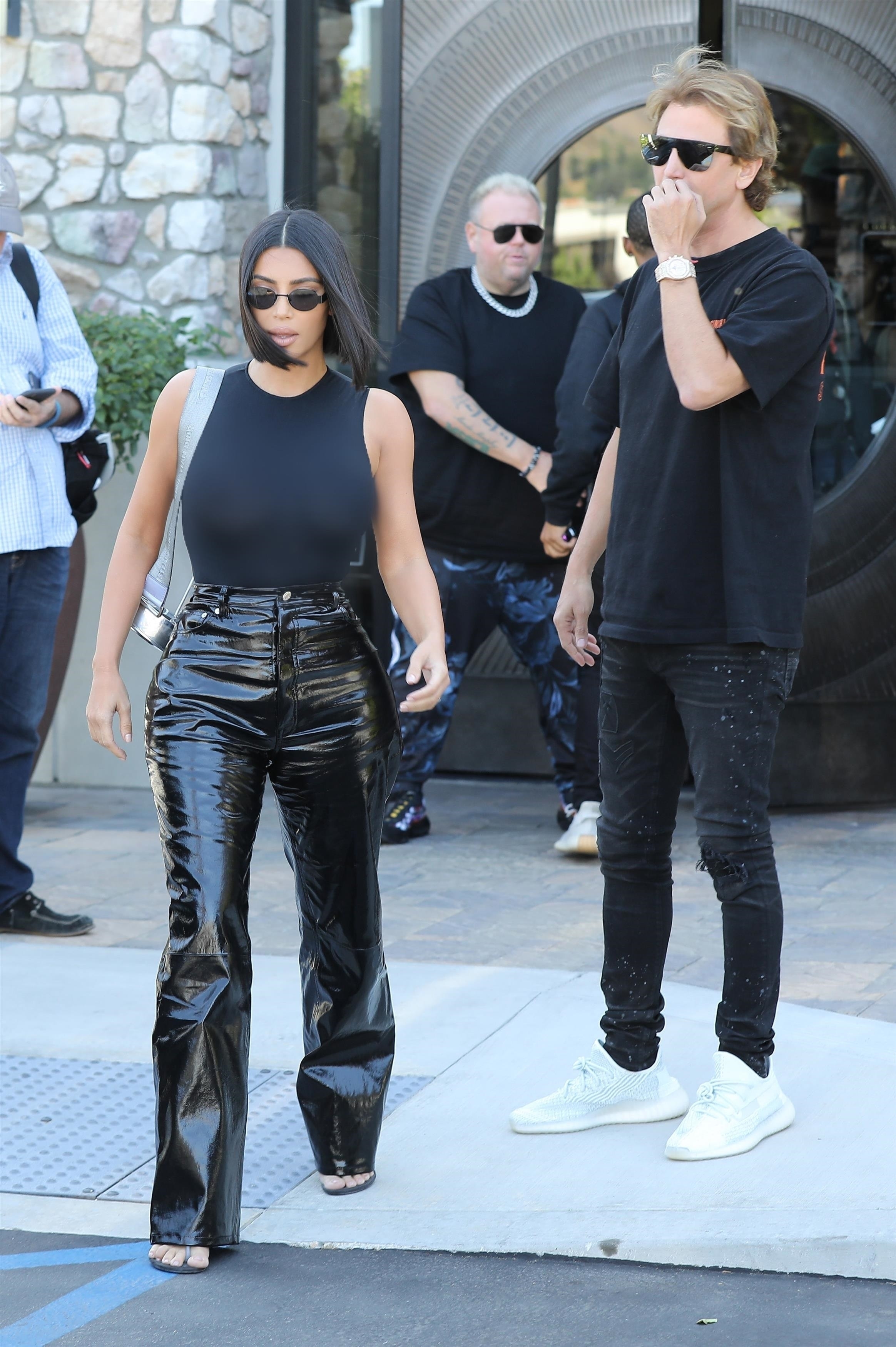 Access_Kardashian_05.jpg