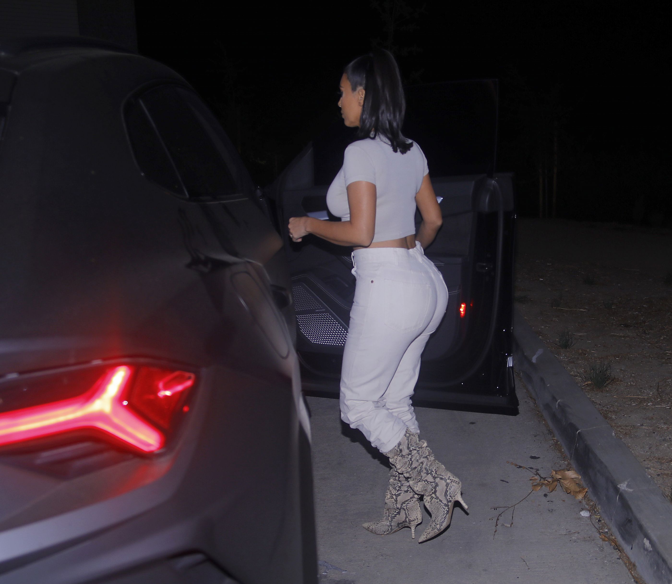Access_Kardashian_011.jpg