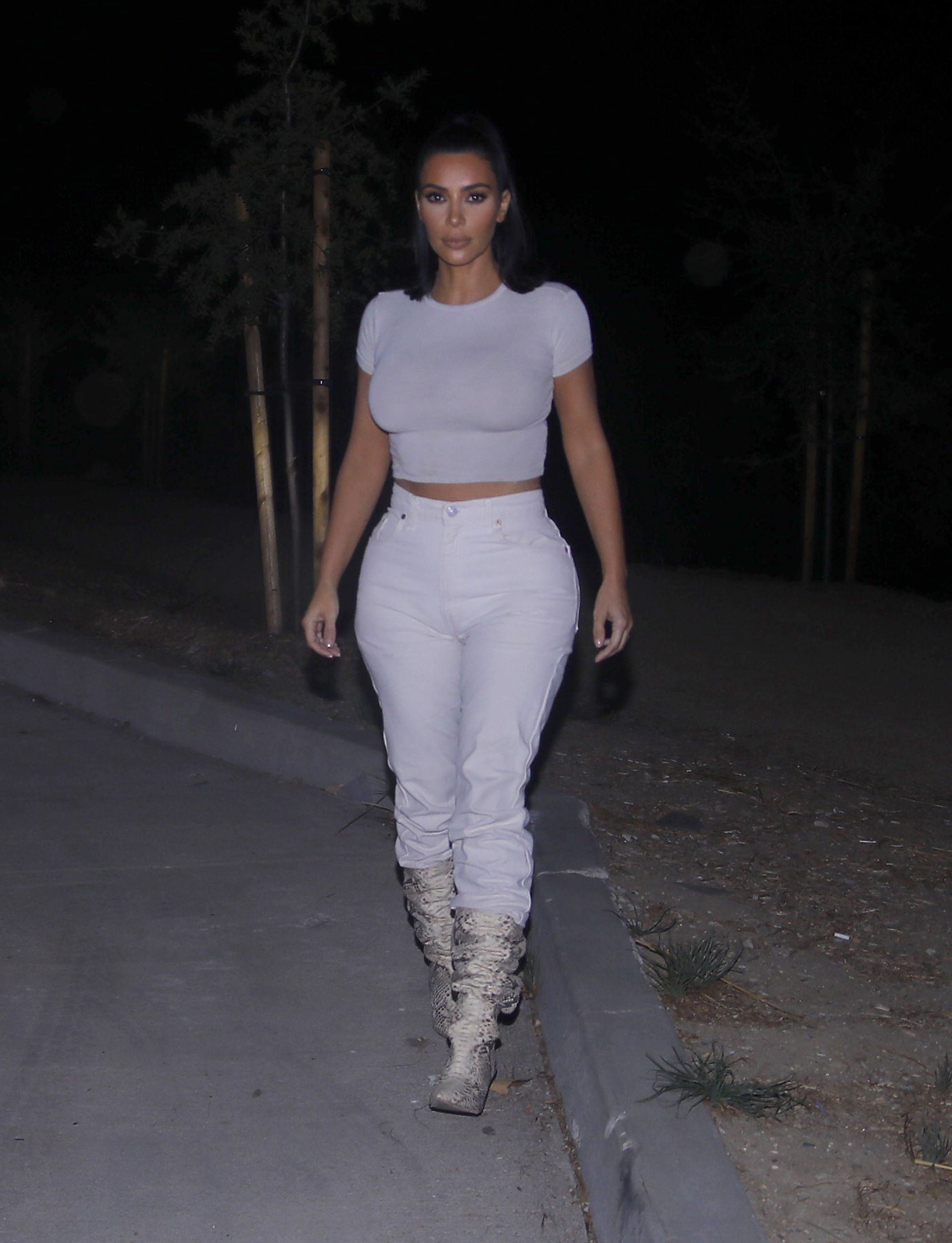 Access_Kardashian_06.jpg