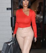 Access_Kardashian_01.jpg