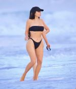 Access_Kardashian_01.jpg