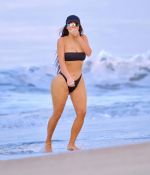 Access_Kardashian_07.jpg