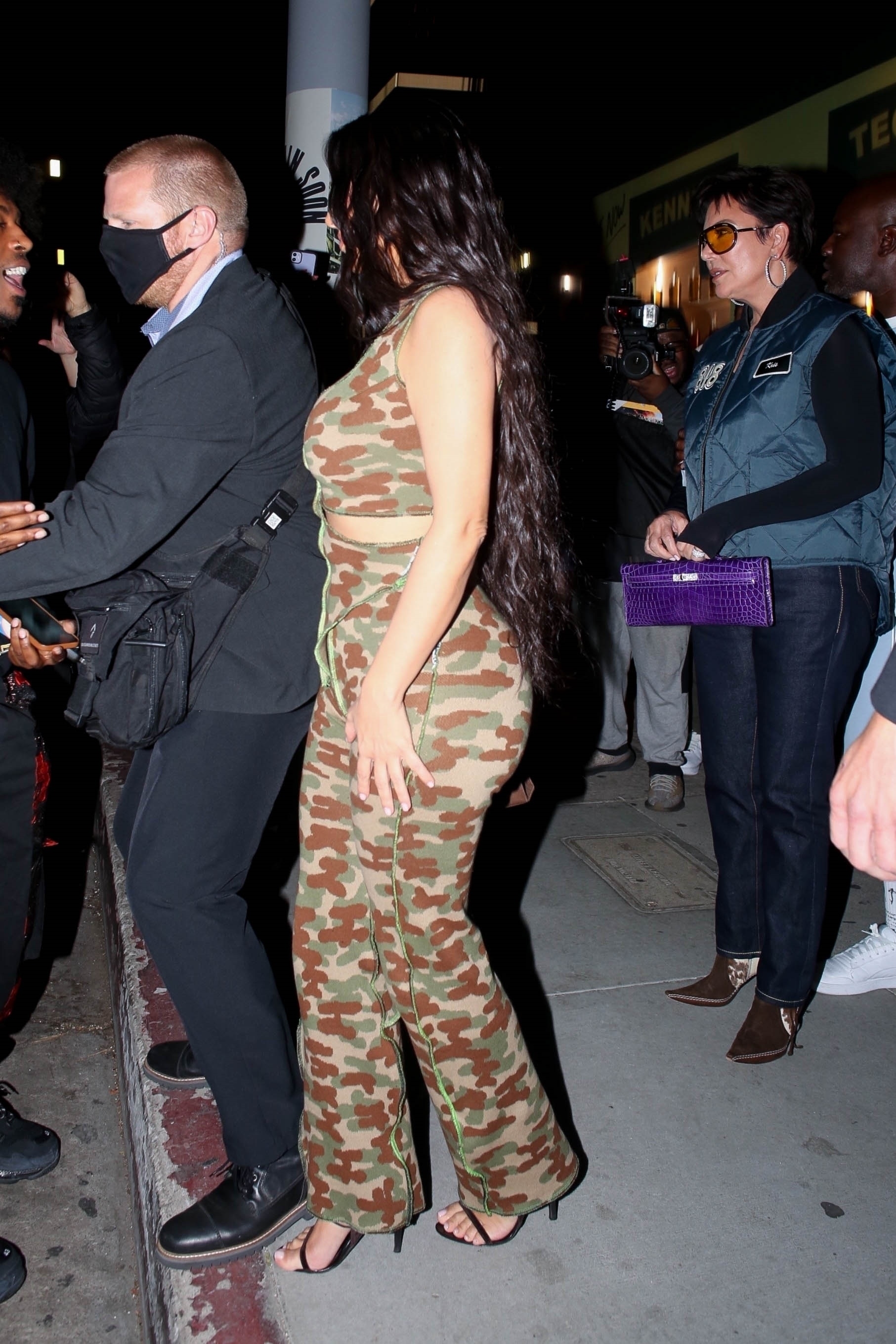 Access_Kardashian_03.jpg