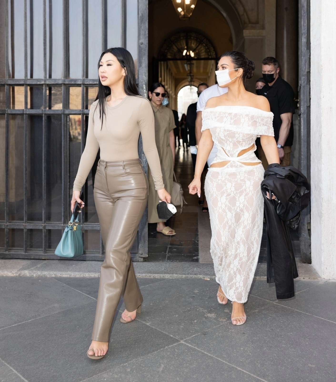Access_Kardashian_02.jpg