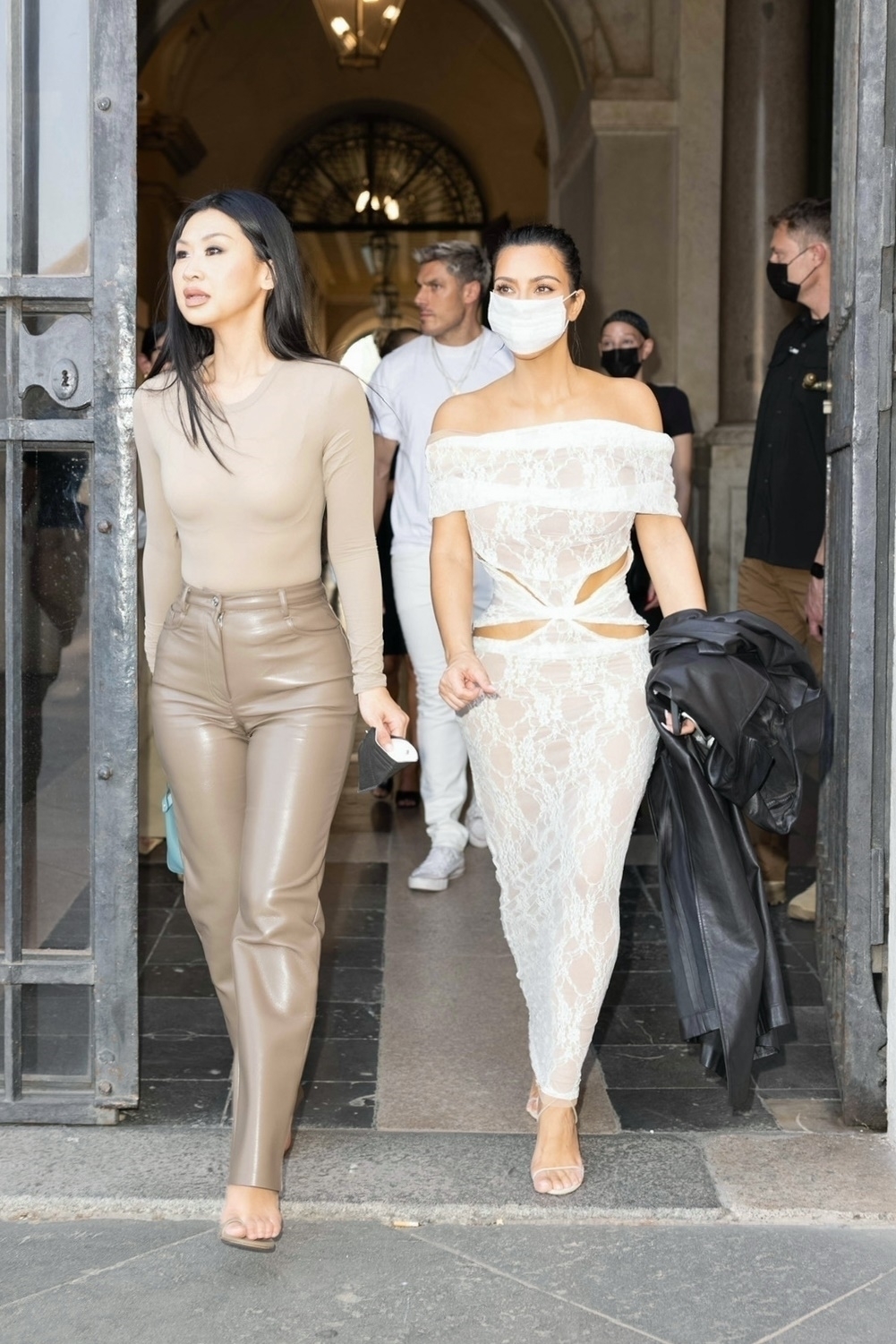 Access_Kardashian_03.jpg