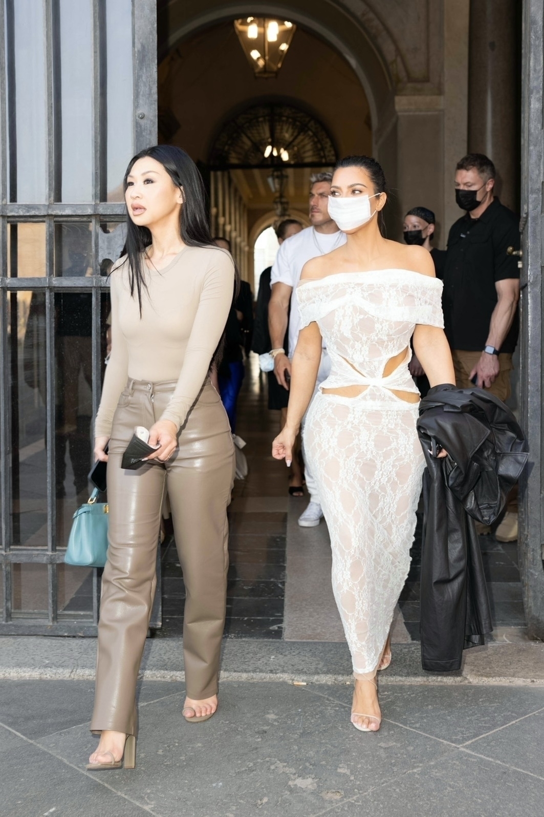 Access_Kardashian_04.jpg