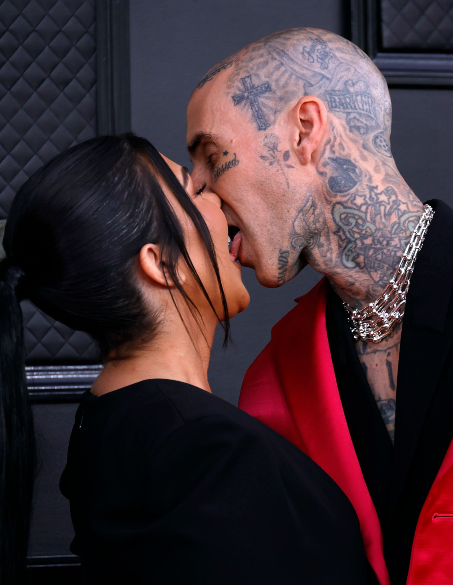 Access_Kardashian_001.jpg