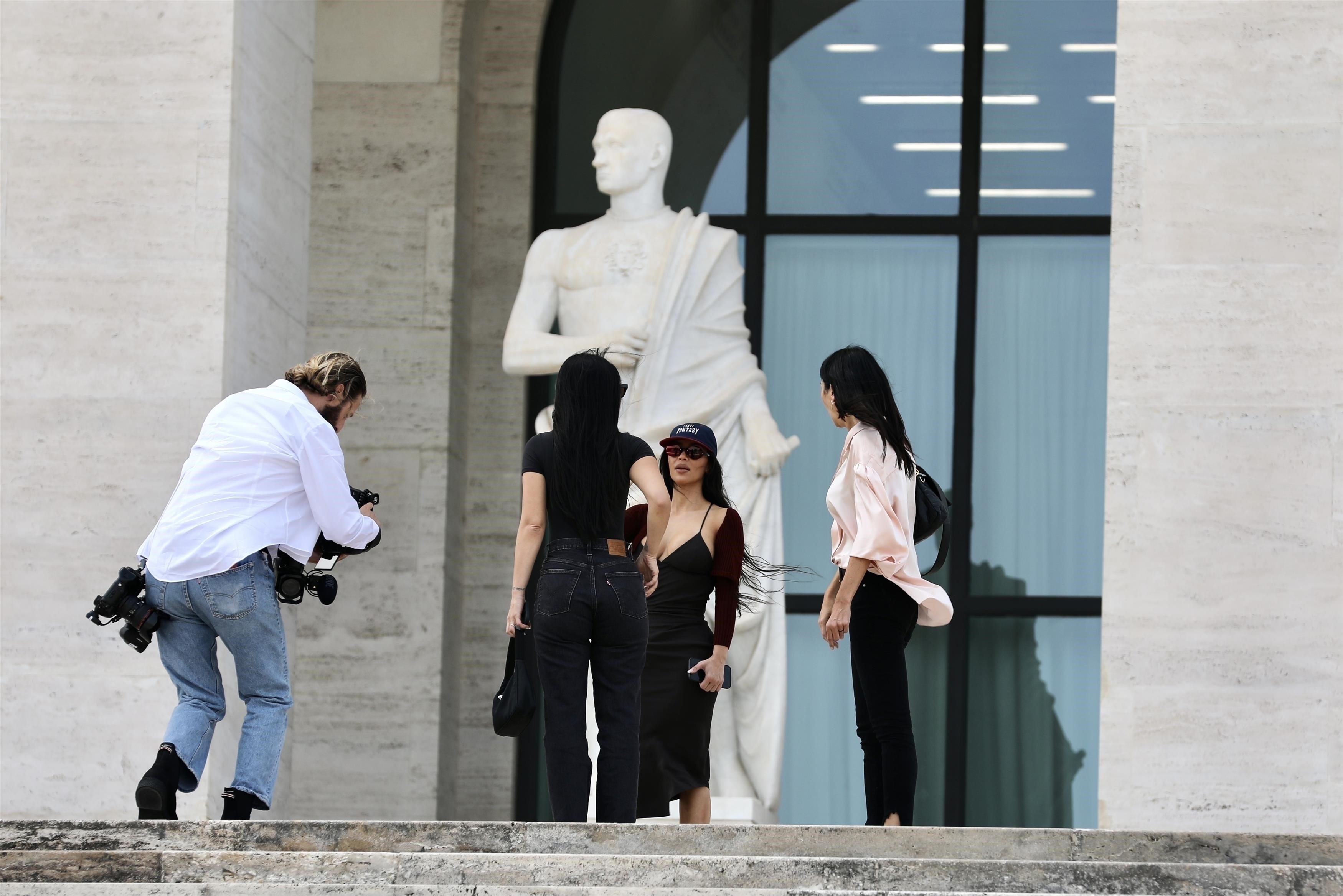 Access_Kardashian_01.jpg