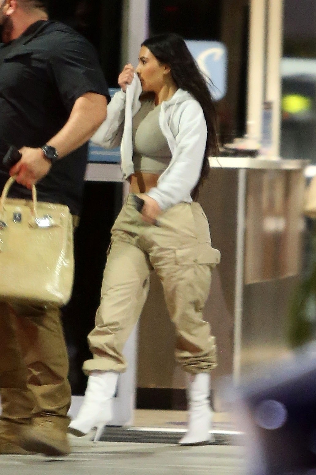 Access_Kardashian_02.jpg