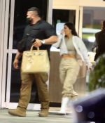 Access_Kardashian_05.jpg
