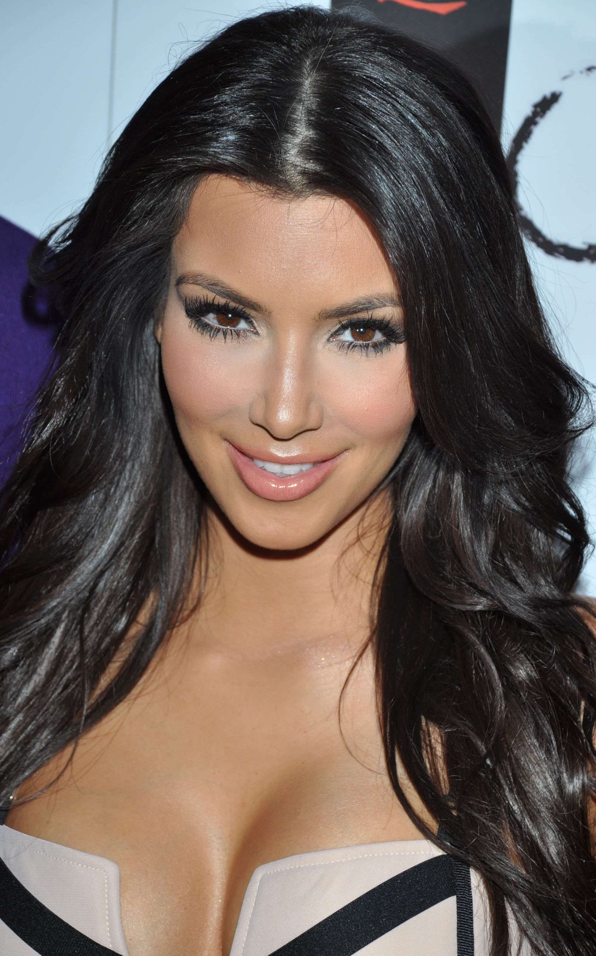 Access_Kardashian_01.jpg