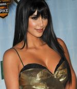 Access_Kardashian_09.jpg