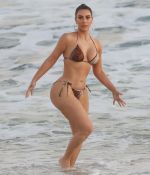 Access_Kardashian_010.jpg
