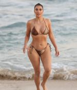 Access_Kardashian_02.jpg