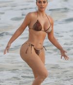 Access_Kardashian_08.jpg