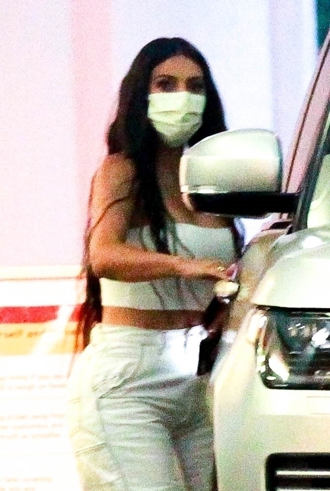 Access_Kardashian_03.jpg