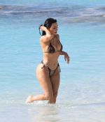 Access_Kardashian_03.jpg