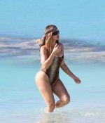 Access_Kardashian_281129.jpg