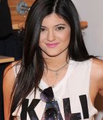 Access_Kardashian_04.jpg