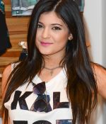 Access_Kardashian_07.jpg