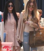Access_Kardashian_04.jpg