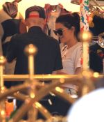 Access_Kardashian_04.jpg