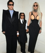 Access_Kardashian_001.jpg