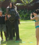 Access_Kardashian_07.jpg