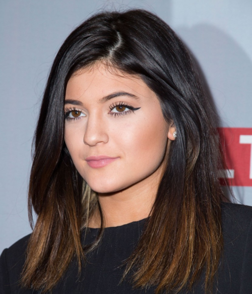 Access_Kardashian_03.png