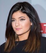 Access_Kardashian_03.png