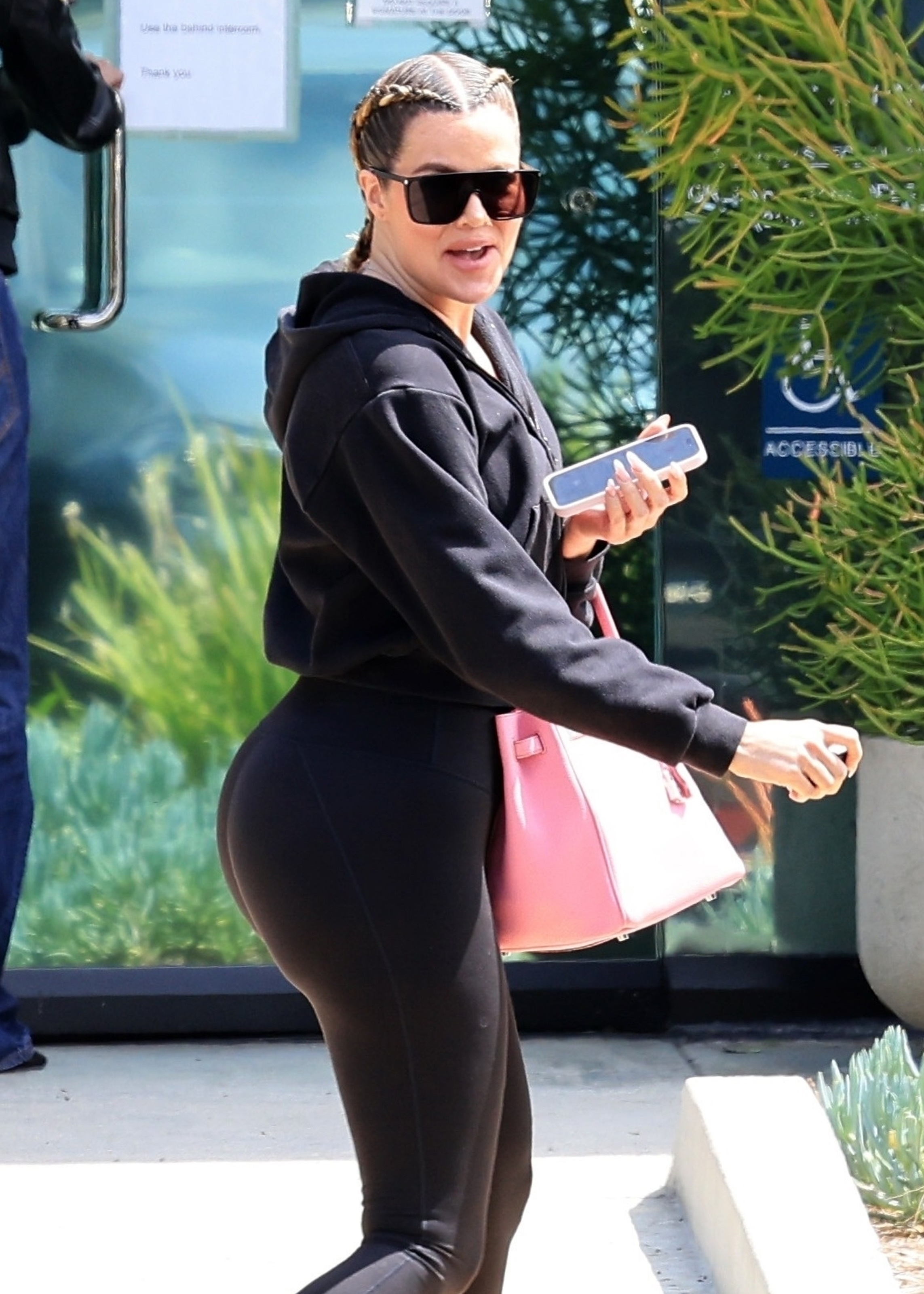 Access_Kardashian_09.jpg