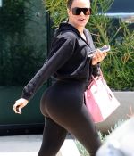 Access_Kardashian_01.jpg