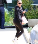 Access_Kardashian_019.jpg
