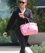 Access_Kardashian_02.jpg