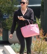 Access_Kardashian_06.jpg