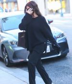 Access_Kardashian_05.jpg