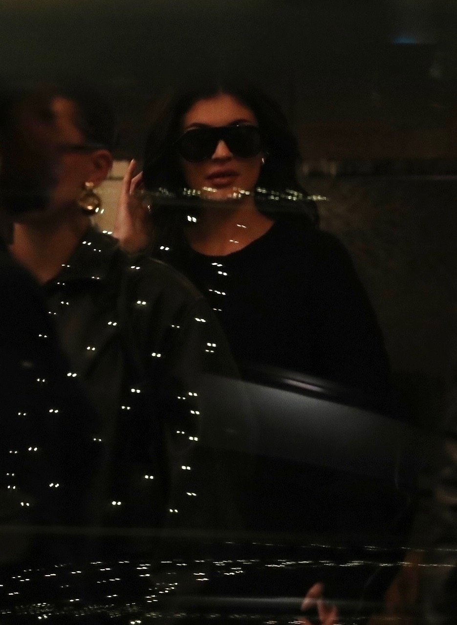 Access_Kardashian_04.jpg