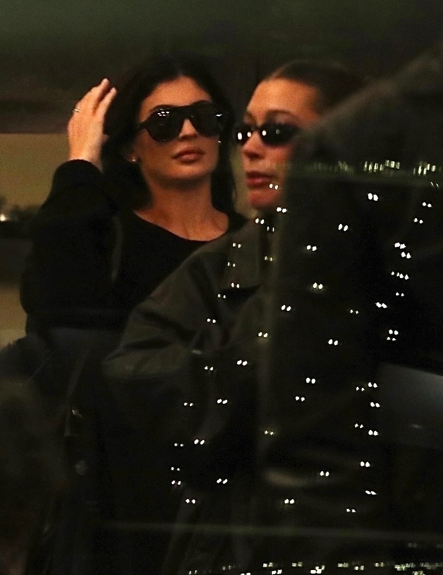 Access_Kardashian_08.jpg